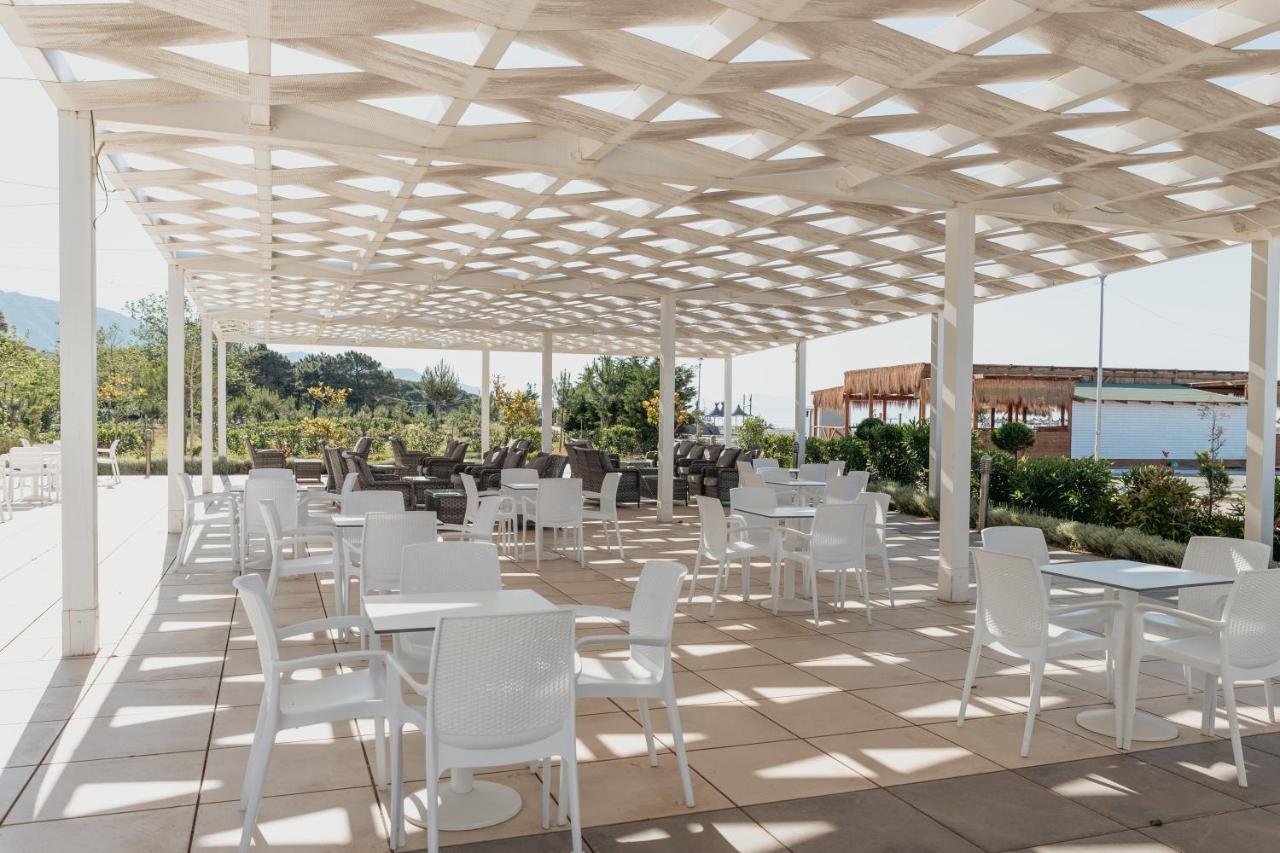 Velipojë Fishta Hotel & Apartments מראה חיצוני תמונה