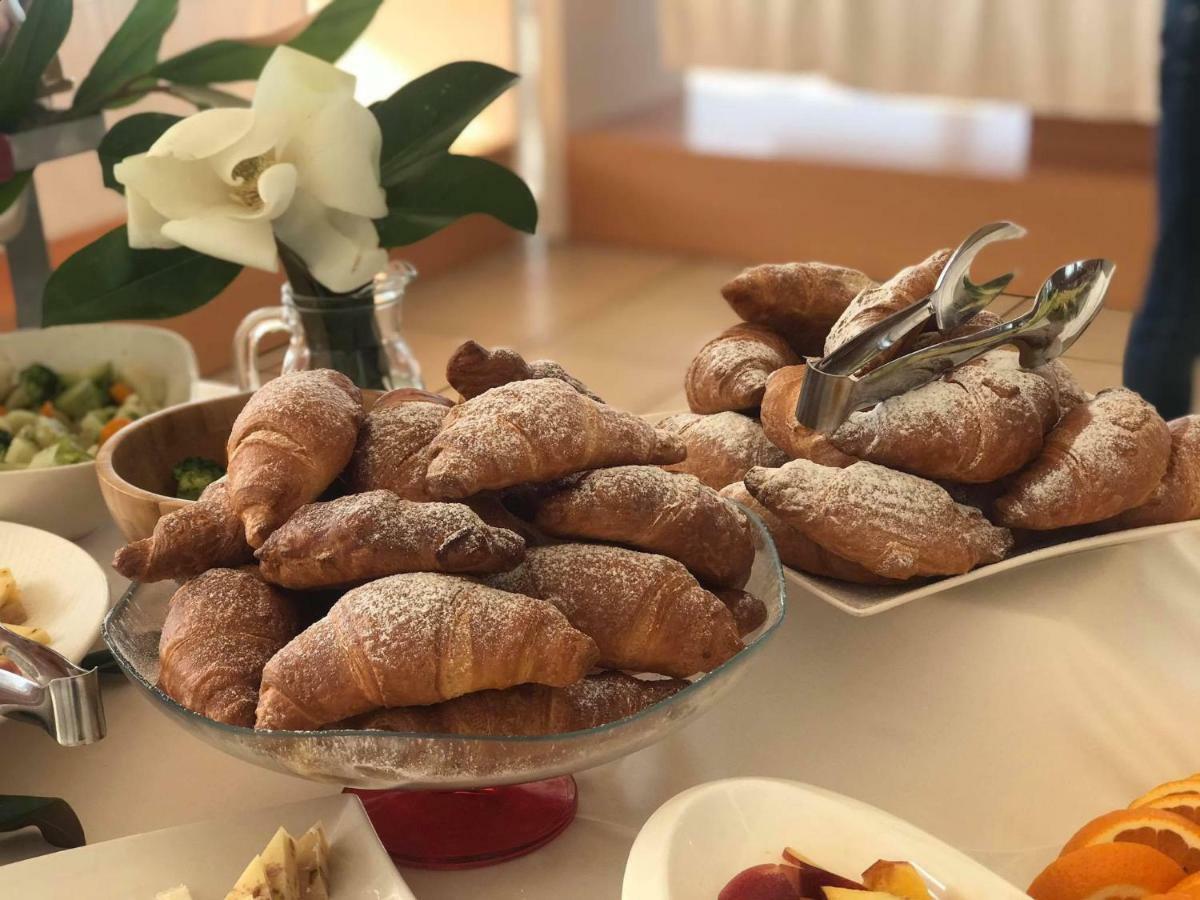 Velipojë Fishta Hotel & Apartments מראה חיצוני תמונה